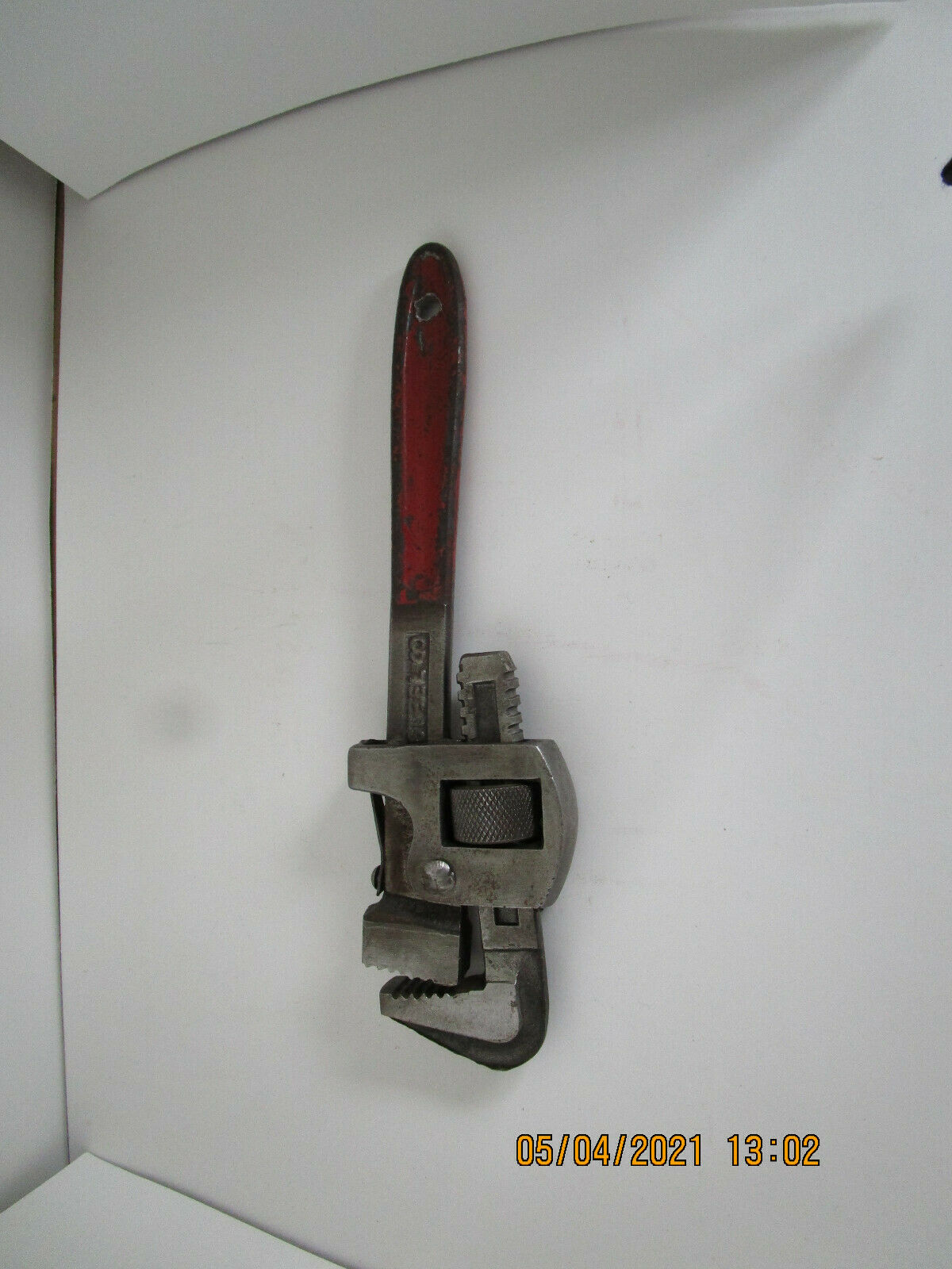 vintage-no-8-steel-co-pipe-wrench-made-in-germany