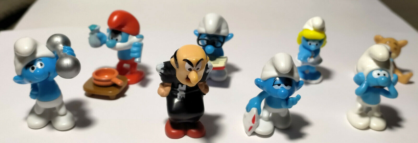 KINDER SURPRISE THE SMURF * Peyo 2010 * Choose