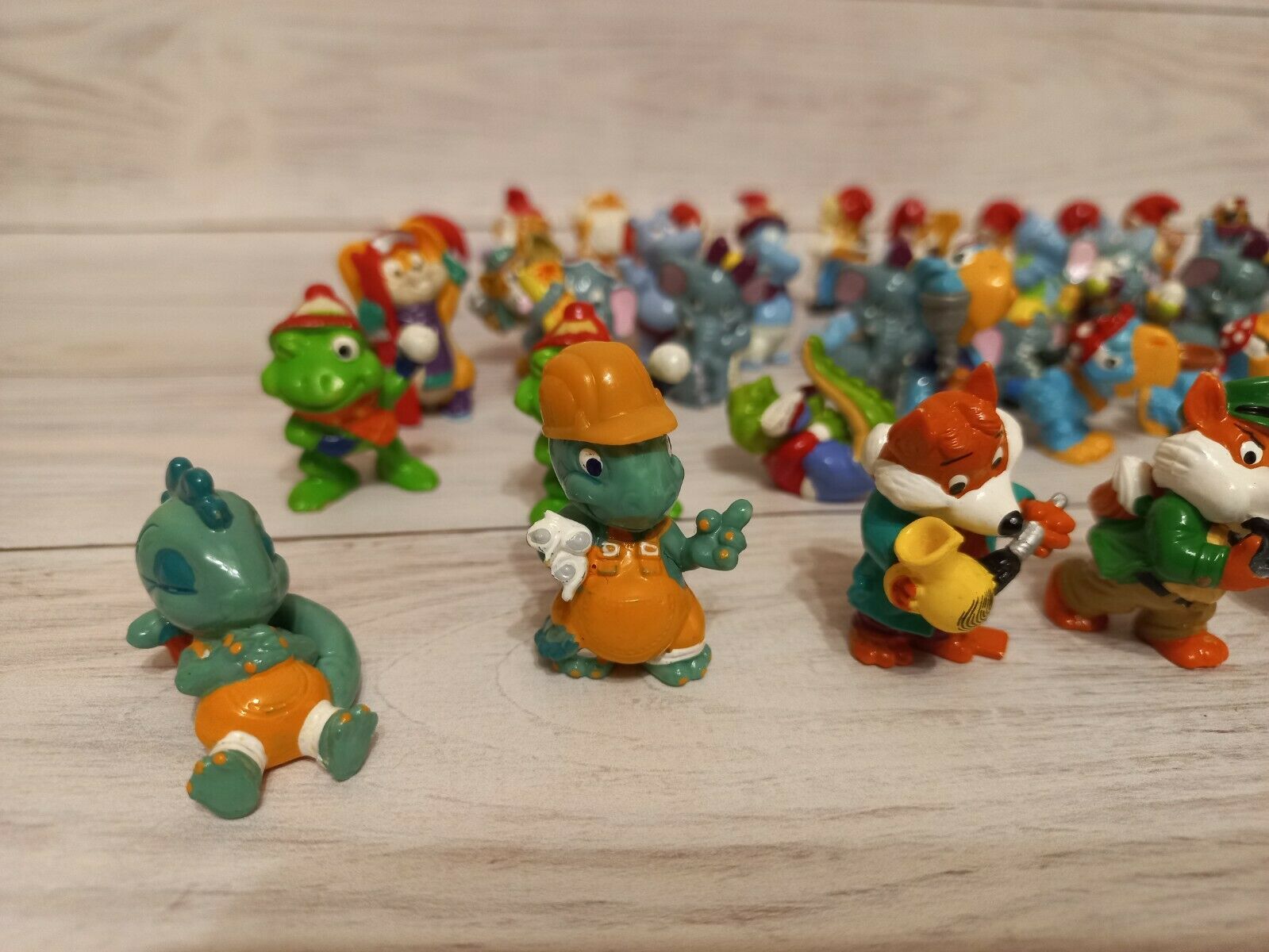 Kinder Surprise Ferrero Lot Of 68 Mini Figures Vampires, Penguins ...